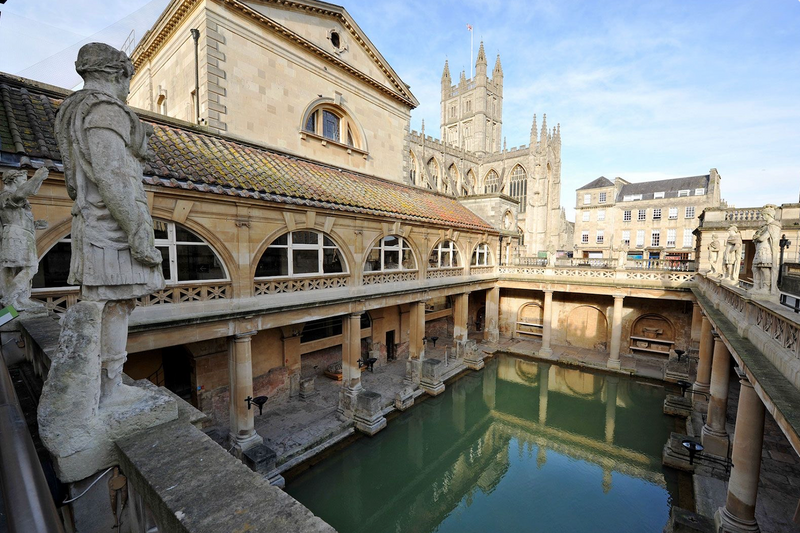 The timeless history of hydrotherapy, from ancient rituals to modern hot tubs — Canadian Spa Company UK