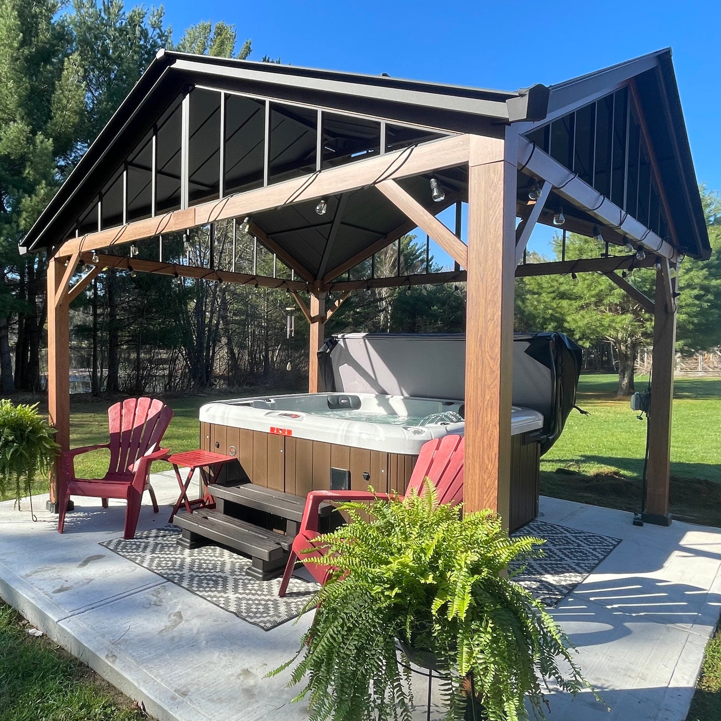 Ex-Display/Demo London SE 6-Person Hot Tub - 2yr Warranty